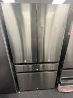 Samsung Bespoke 28.9-cu ft 4-Door Smart French Door Refrigerator with Dual Ice Maker (Stainless Steel-All Panels) - Image 3