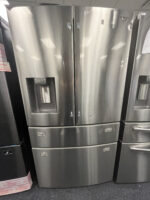 Samsung - 28 cu. ft. 4-Door French Door Smart Refrigerator with FlexZone Drawer - Stainless Steel - Image 3